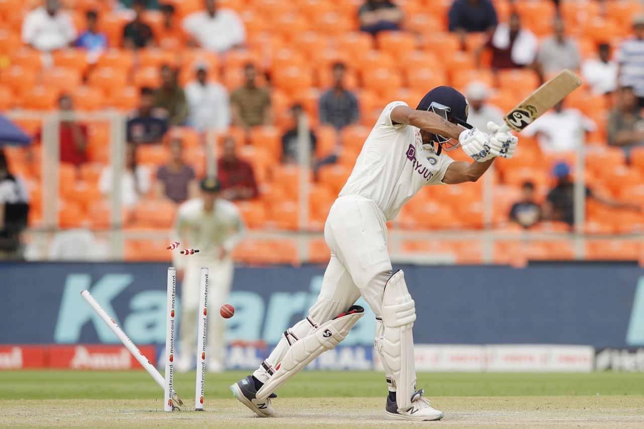Axar Patel dragged Mitchell Starc back on to his stumps after scoring 79, India vs Australia, 4th Test, Ahmedabad, 4th day, March 12, 2023