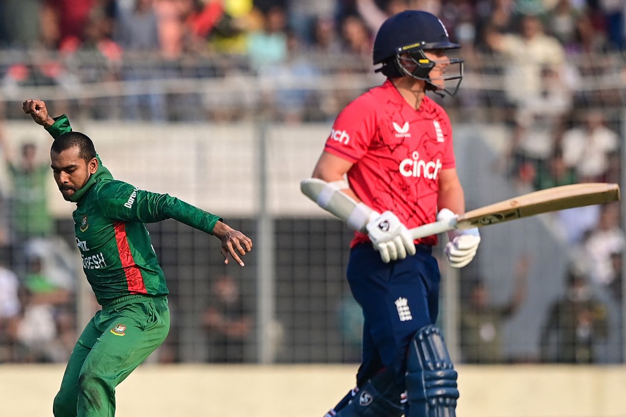 Sam Curran fell to Mehidy Hasan Miraz, Bangladesh vs England, 2nd T20I, Dhaka, March 12, 2023