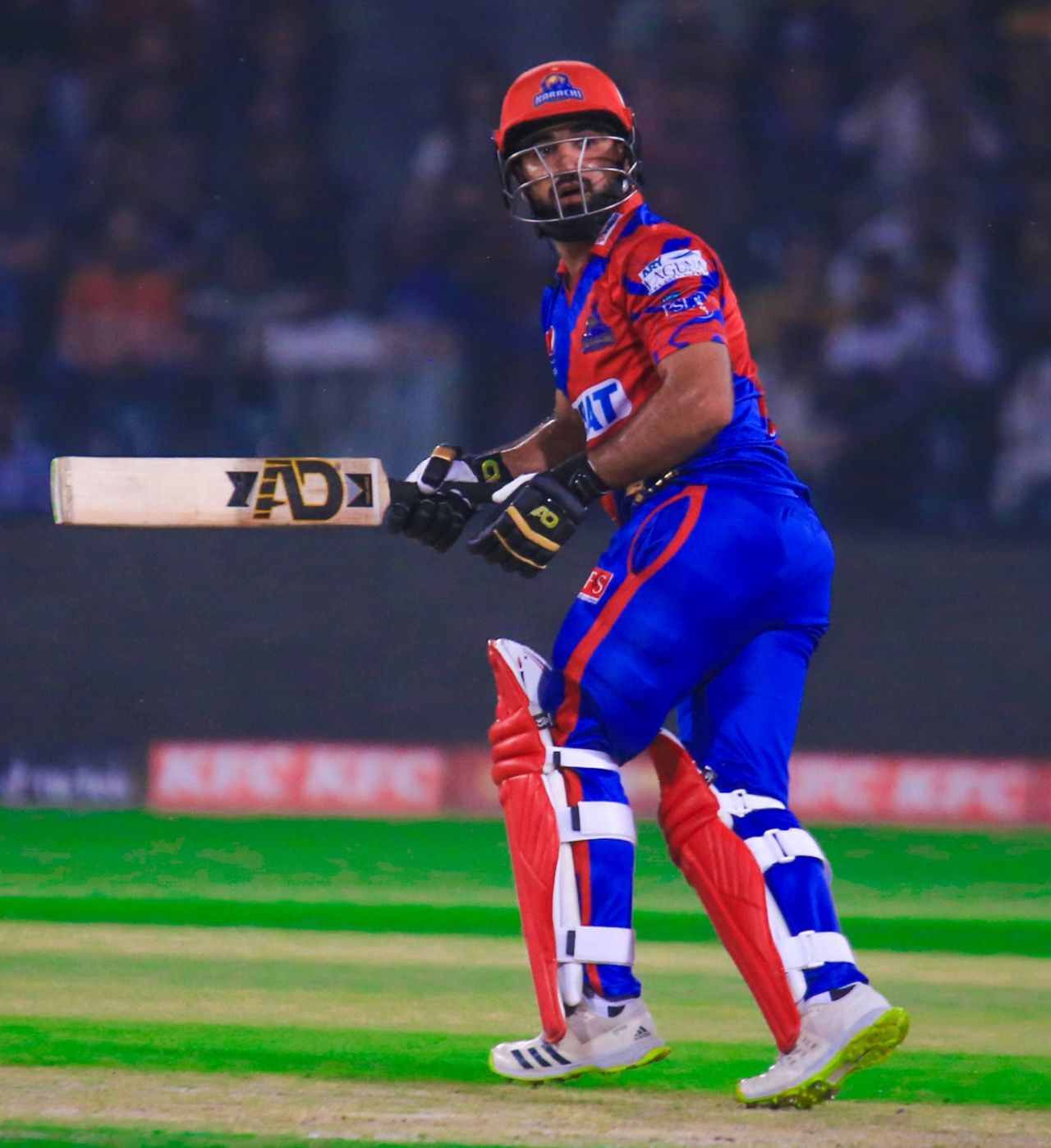 Tayyab Tahir swats one away, Lahore Qalandars vs Karachi Kings, PSL 2023, Lahore, March 12, 2023