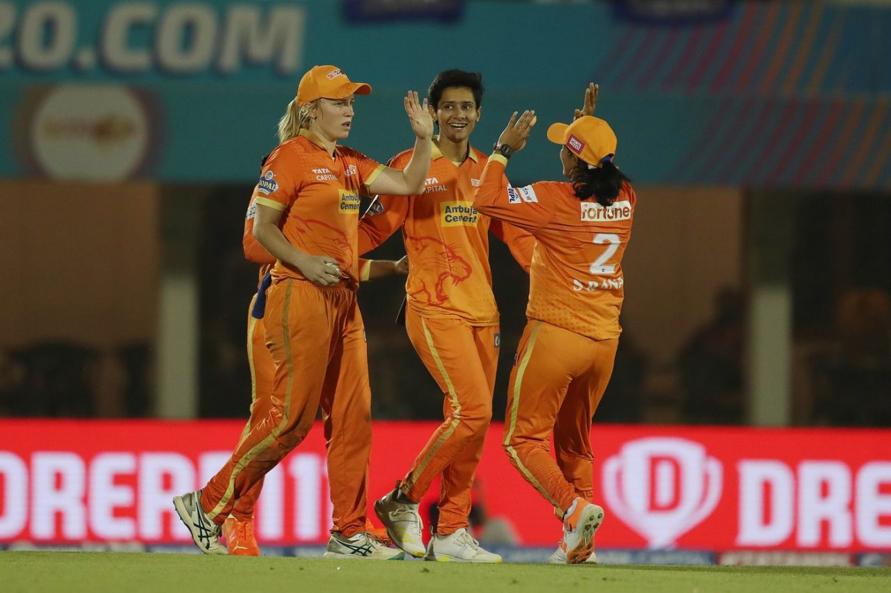 Kim Garth celebrates after takin a blinder to dismiss Amelia Kerr, Mumbai Indians vs Gujarat Giants, WPL, Brabourne, March 14, 2023