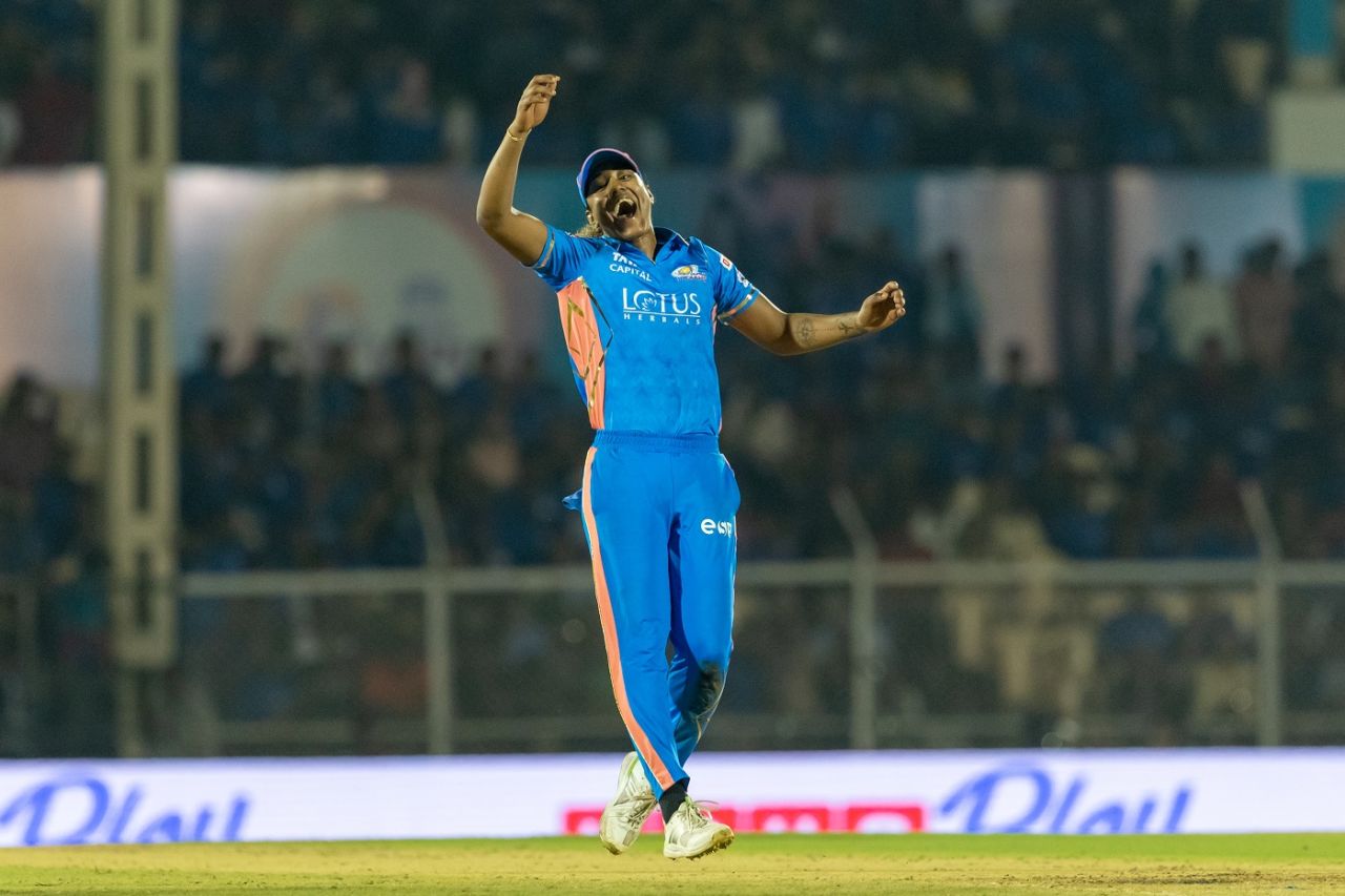 Hayley Matthews is all smiles after producing a double-strike, Mumbai Indians vs Gujarat Giants, WPL, Brabourne, March 14, 2023