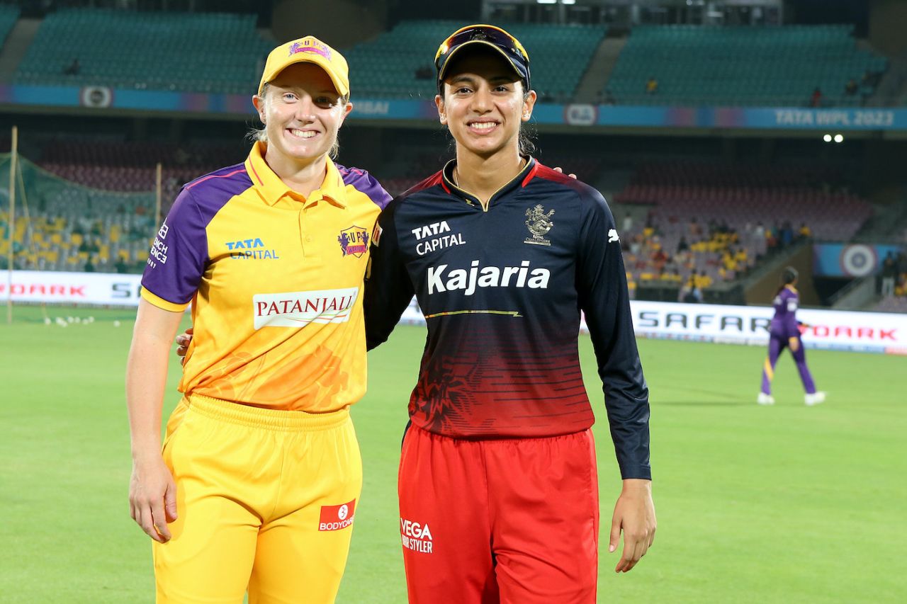 Alyssa Healy and Smriti Mandhana at the toss, Royal Challengers Bangalore vs UP Warriorz, WPL, DY Patil Stadium Mumbai, March 15, 2023