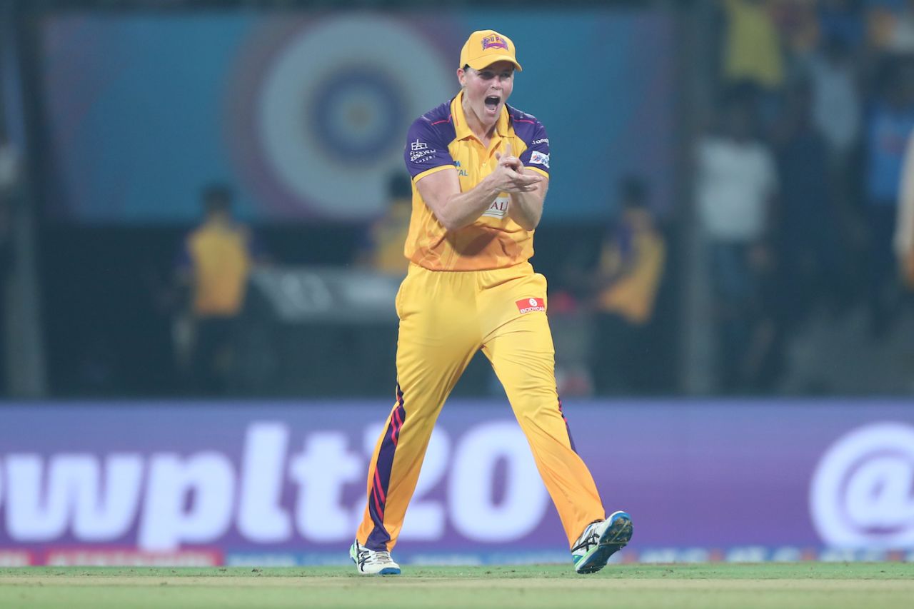 Grace Harris took a first-over wicket, Royal Challengers Bangalore vs UP Warriorz, WPL, DY Patil Stadium Mumbai, March 15, 2023