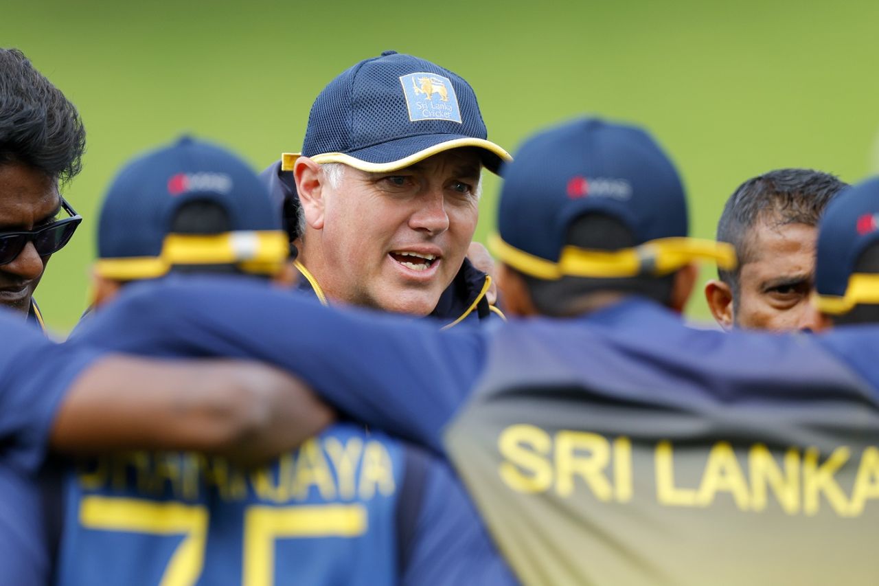 Chris Silverwood gives his team a pep talk, New Zealand vs Sri Lanka, 2nd Test, Wellington, 1st day, March 17, 2023