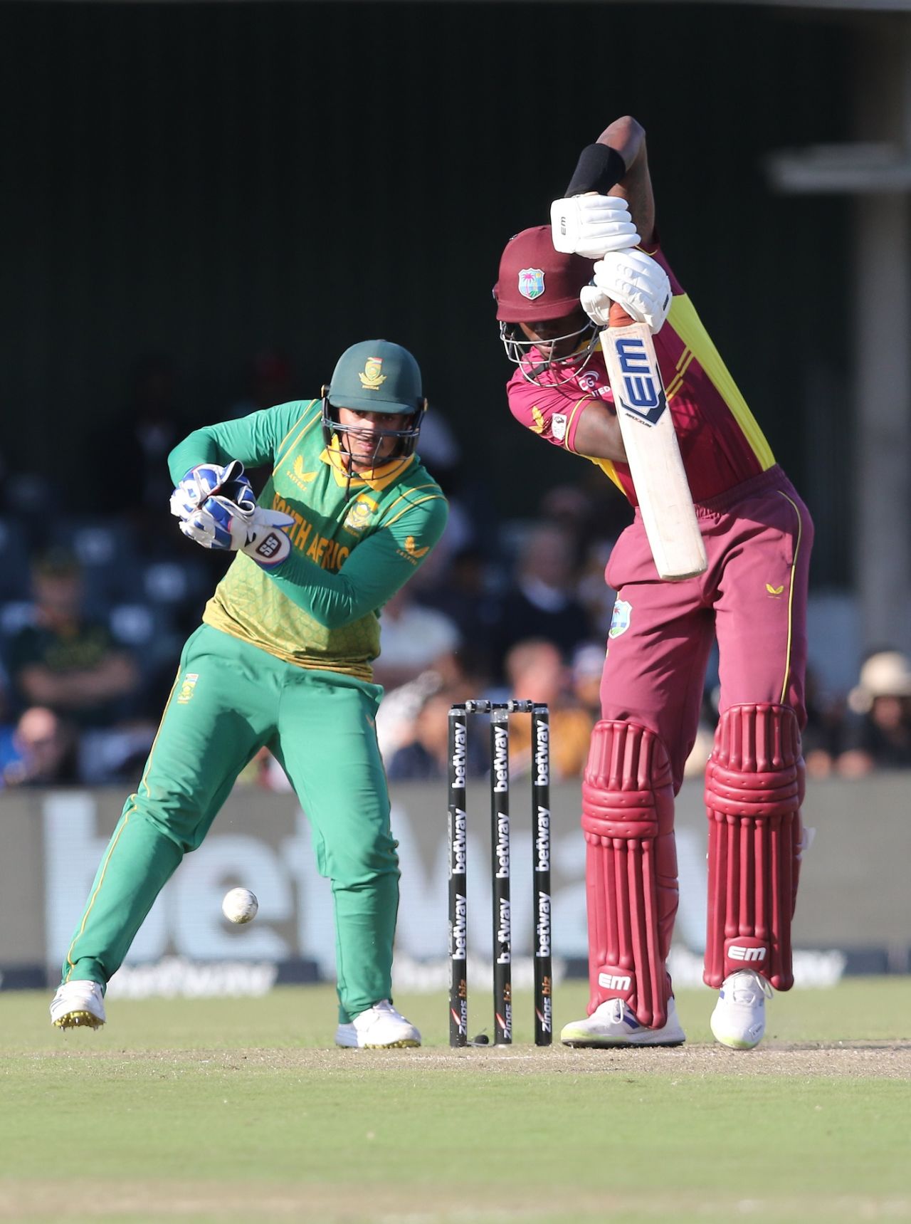 Alzarri Joseph punches off the back foot, South Africa vs West Indies, 2nd ODI, East London, March 18, 2023