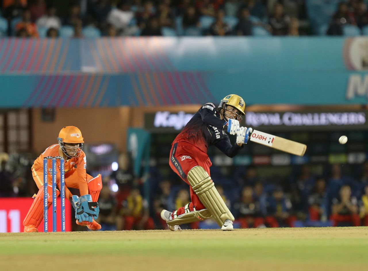 Smriti Mandhana goes over the top, Royal Challengers Bangalore vs Gujarat Giants, WPL 2023, Brabourne Stadium, March 18, 2023