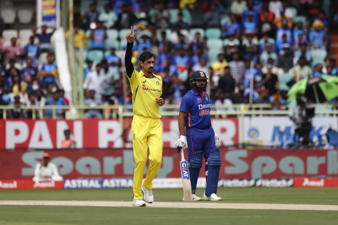 Mitchell Starc celebrates the wicket of Shubman Gill, India vs Australia, 2nd ODI, Visakhapatnam, March 19, 2023