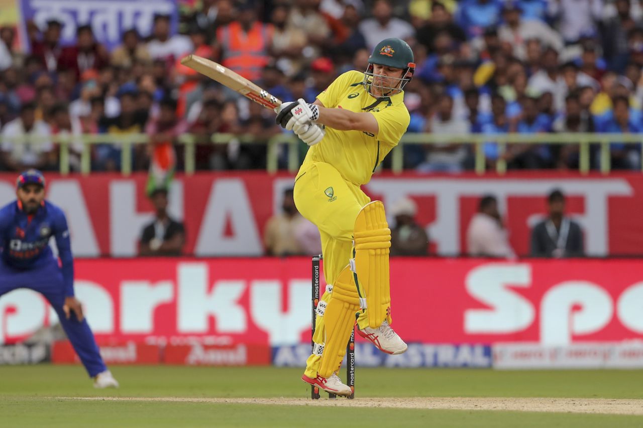 Travis Head tackles a short ball, India vs Australia, 2nd ODI, Visakhapatnam, March 19, 2023