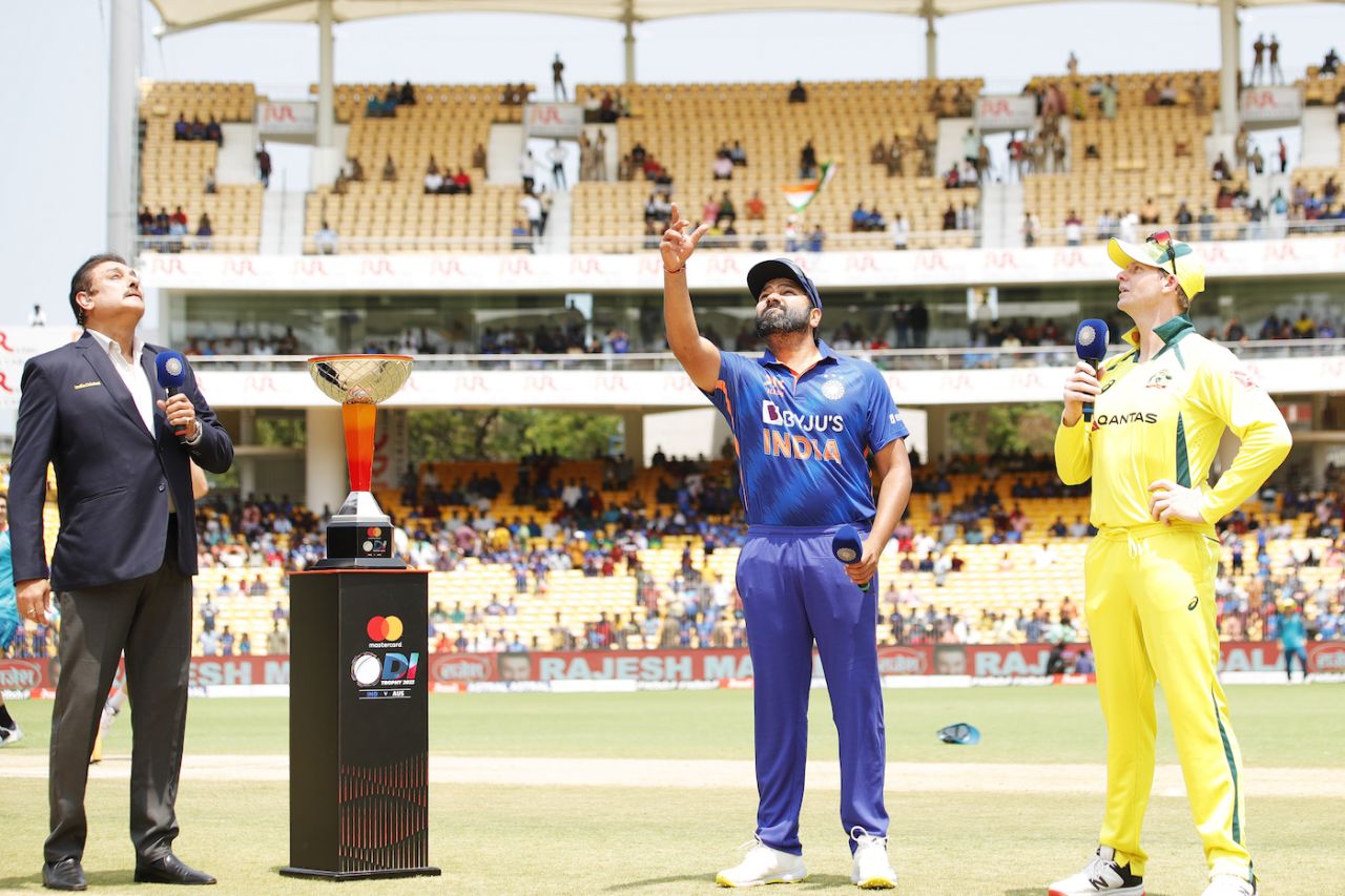 Rohit Sharma flips the coin - Steven Smith called right and opted to bat, India vs Australia, 3rd ODI, Chennai, March 22, 2023