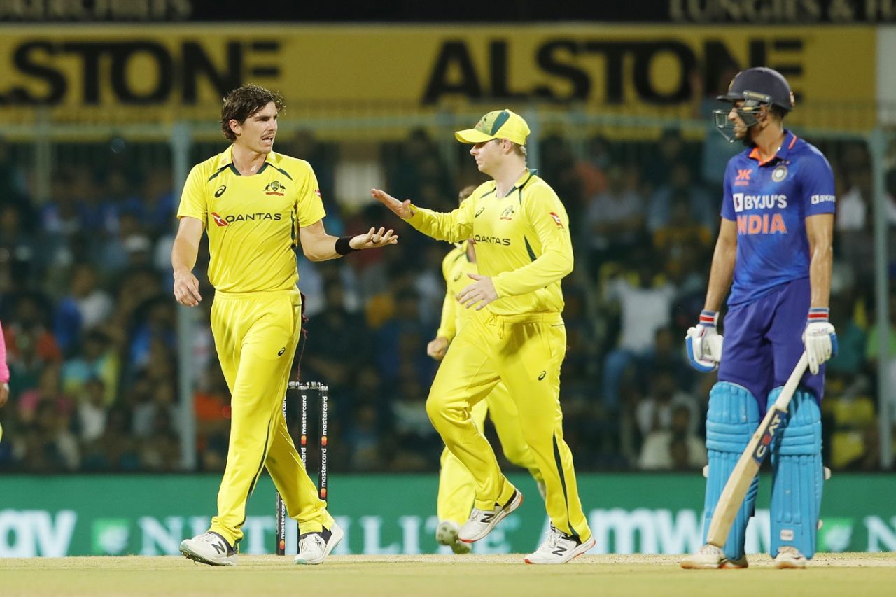Sean Abbott is congratulated by Steven Smith after removing Rohit Sharma, India vs Australia, 3rd ODI, Chennai, March 22, 2023