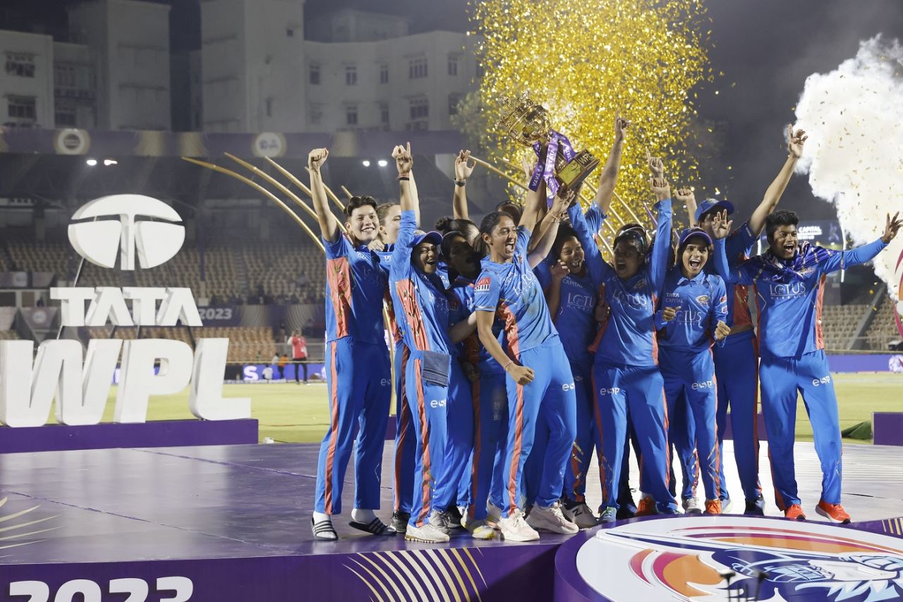 The inaugural WPL trophy went to Mumbai Indians, Delhi Capitals vs Mumbai Indians, final, Brabourne, Women's Premier League, March 26, 2023