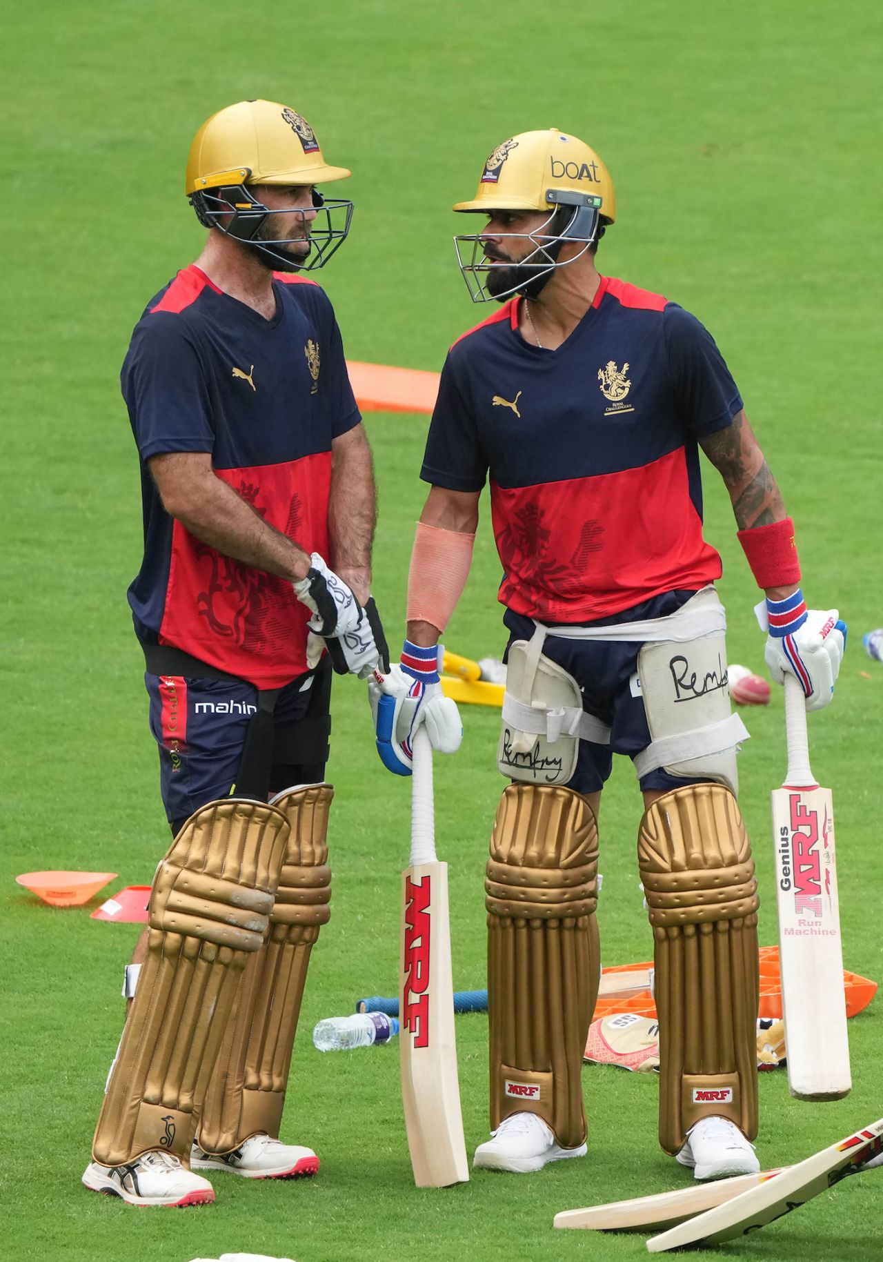 Glenn Maxwell and Virat Kohli have a chat in the RCB nets, IPL 2023, Bengaluru, March 26, 2023