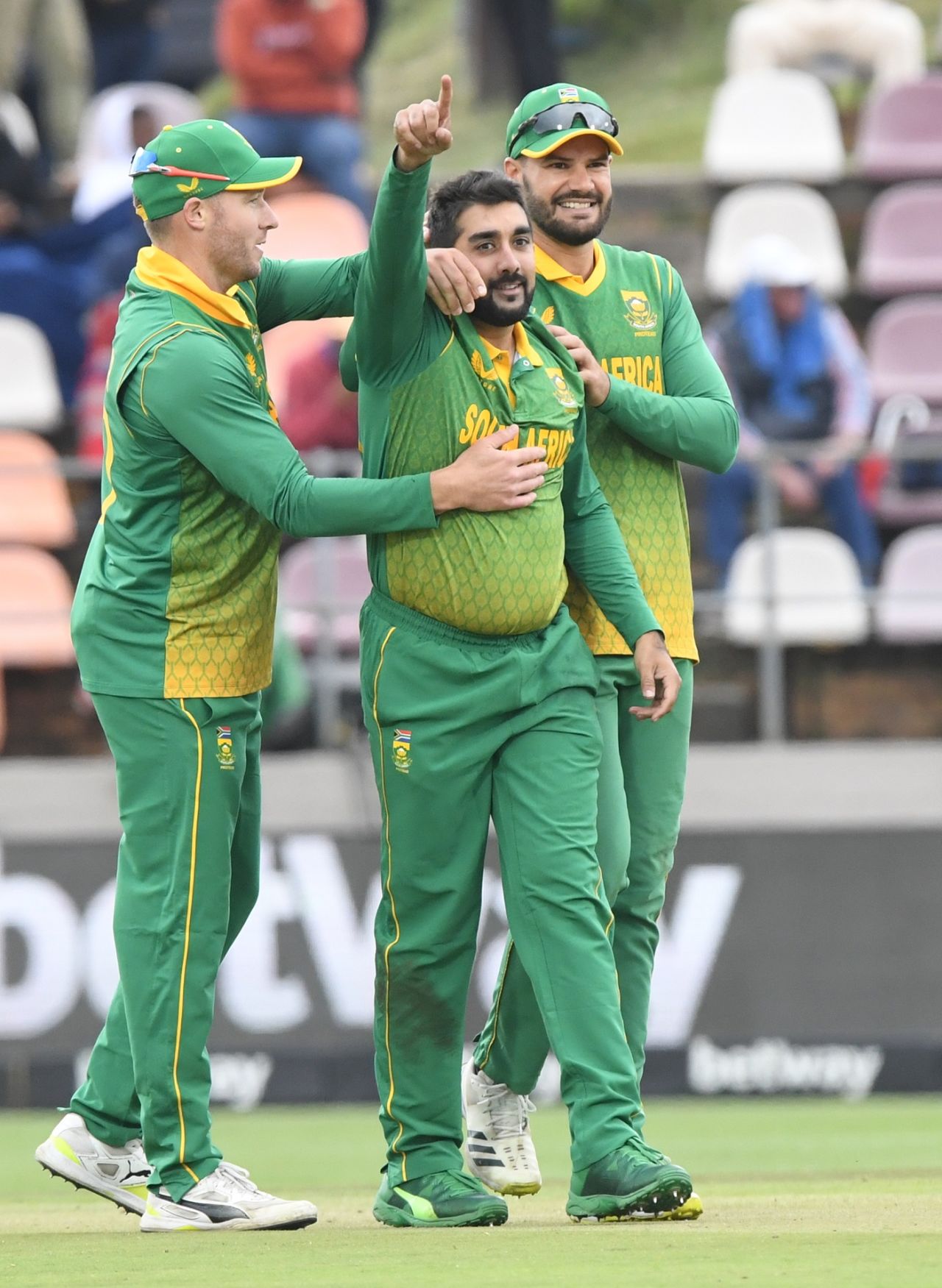 Tabraiz Shamsi celebrates after dismissing Musa Ahmed, South Africa vs Netherlands, 2nd ODI, Benoni, March 31, 2023