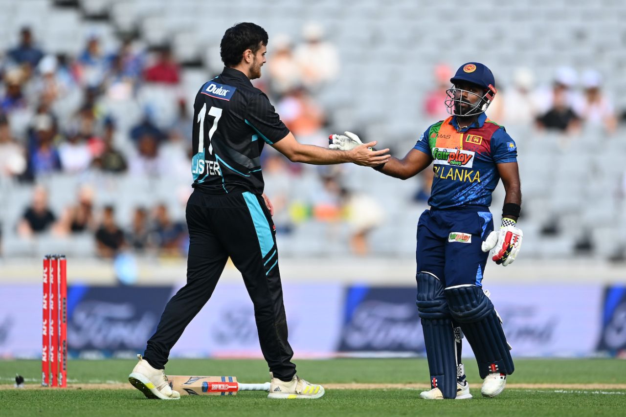 All was okay after Benjamin Lister and Charith Asalanka had a slight collision, New Zealand vs Sri Lanka, 1st T20I, Auckland, April 02, 2023