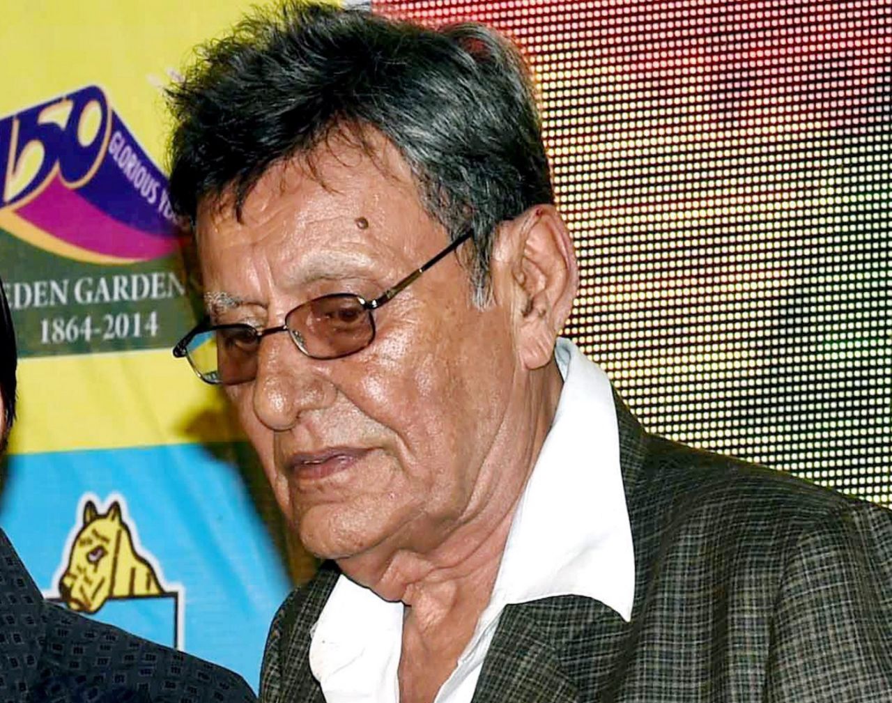 Salim Durani at an event for the launch of a book, Kolkata, October 16, 2014