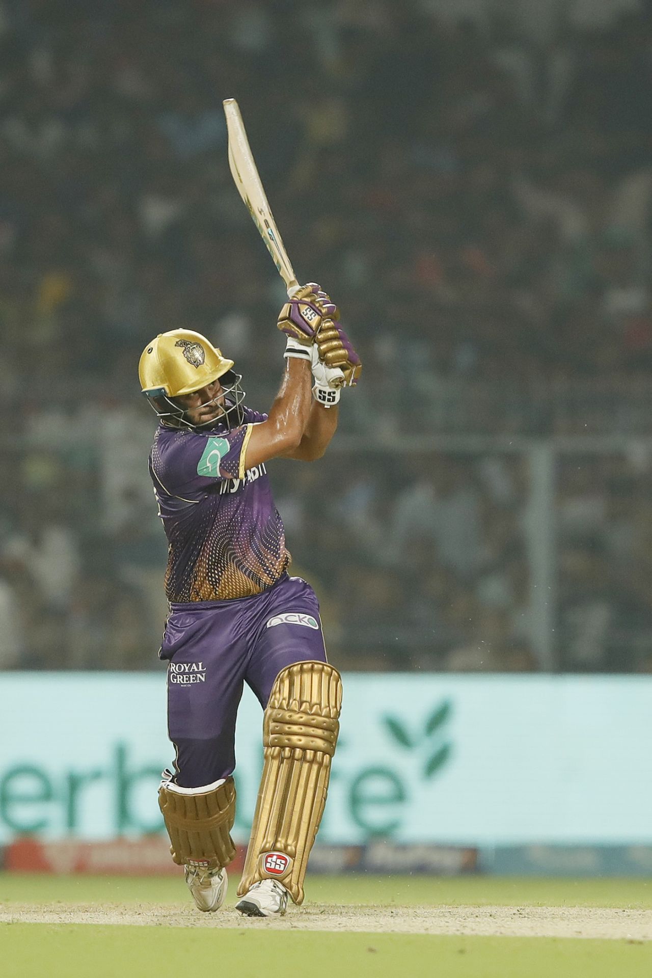 Shardul Thakur swings across the line, Kolkata Knight Riders vs Royal Challengers Bangalore, IPL 2023, Kolkata, April 6, 2023