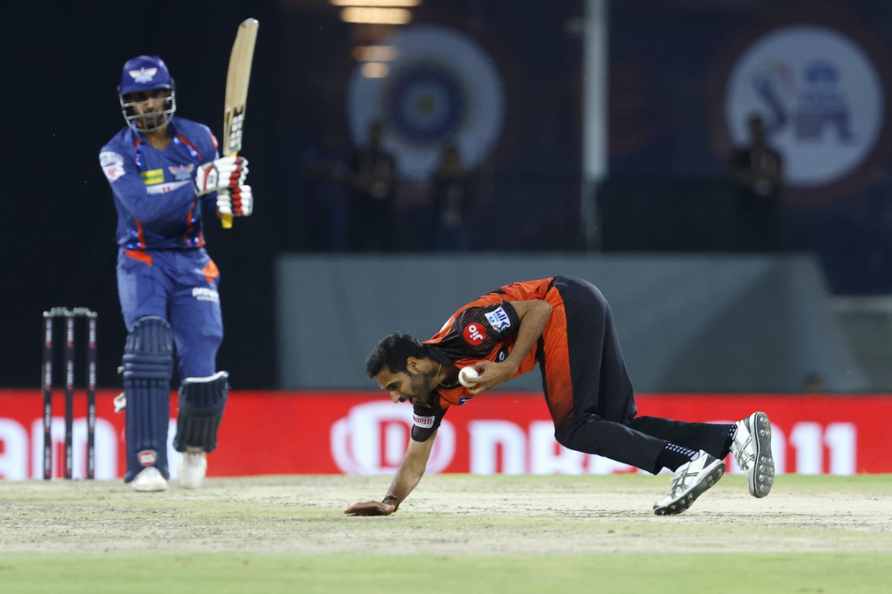 Bhuvneshwar Kumar took a sharp return catch to send Deepak Hooda back, Lucknow Super Giants vs Sunrisers Hyderabad, IPL 2023, Lucknow, April 7, 2023