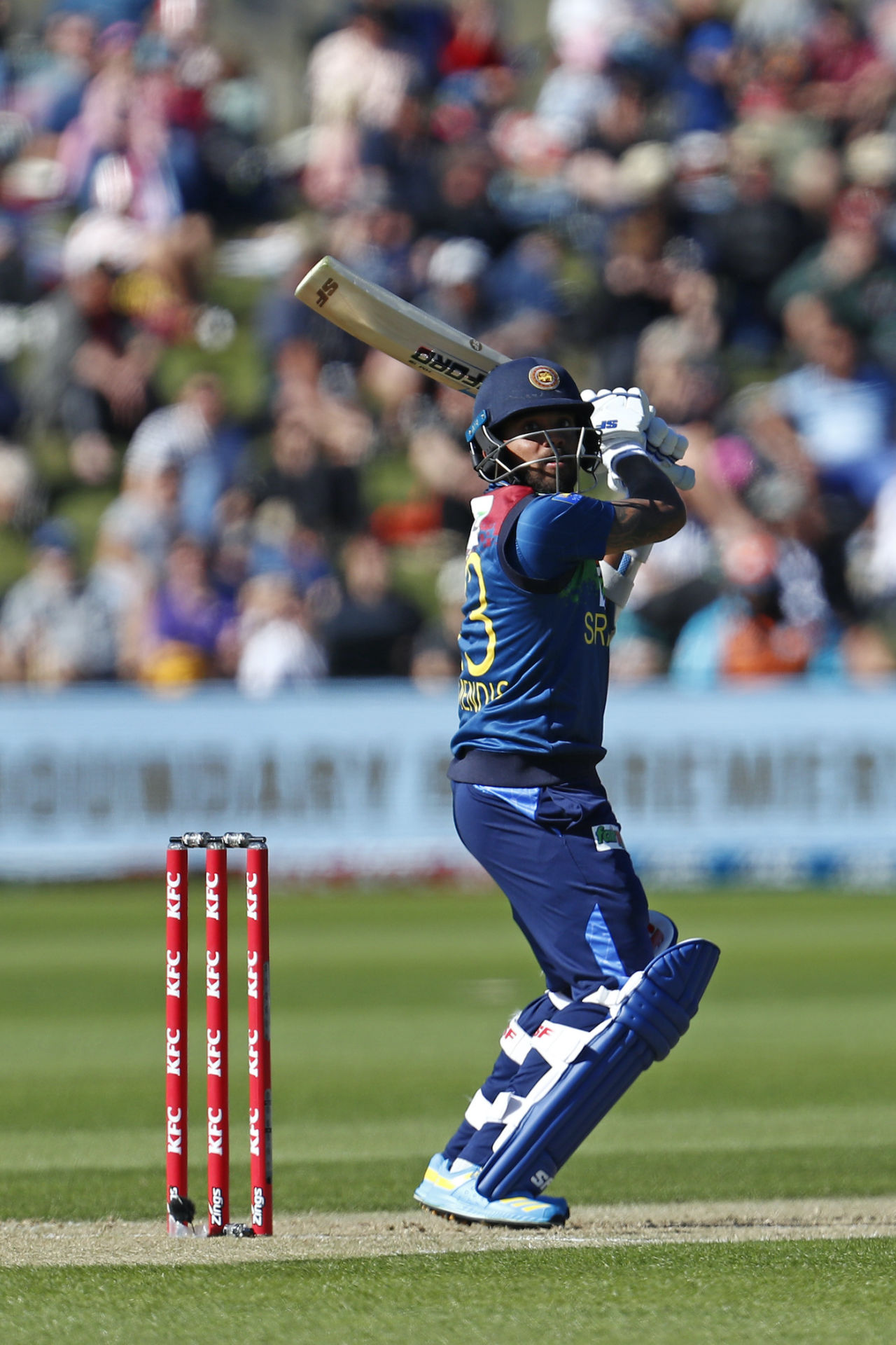 Kusal Mendis carves the ball off the back foot, New Zealand vs Sri Lanka, 3rd T20I, Queenstown, April 08, 2023