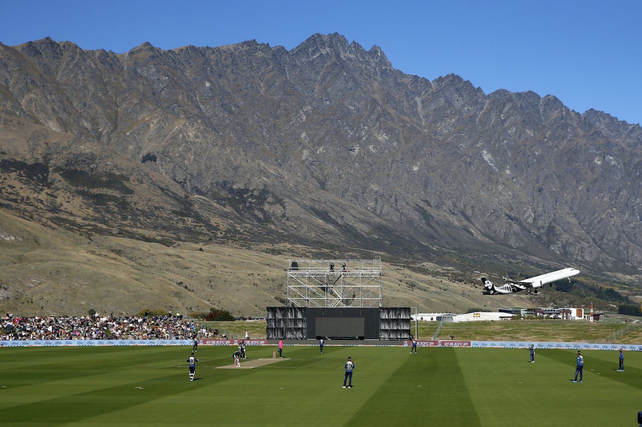 It's a bird... It's a plane... It... actually is a plane over the John Davies Oval, New Zealand vs Sri Lanka, 3rd T20I, Queenstown, April 08, 2023