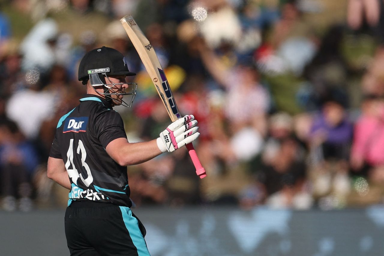 Tim Seifert celebrates upon reaching fifty, New Zealand vs Sri Lanka, 3rd T20I, Queenstown, April 08, 2023