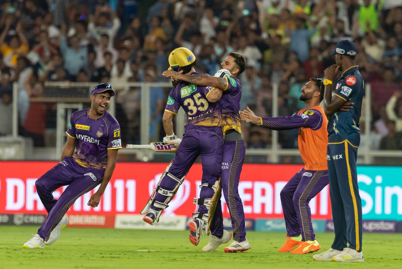 Let the party begin - Knight Riders celebrate after the thrilling win, Gujarat Titans vs Kolkata Knight Riders, IPL 2023, Ahmedabad, April 9, 2023