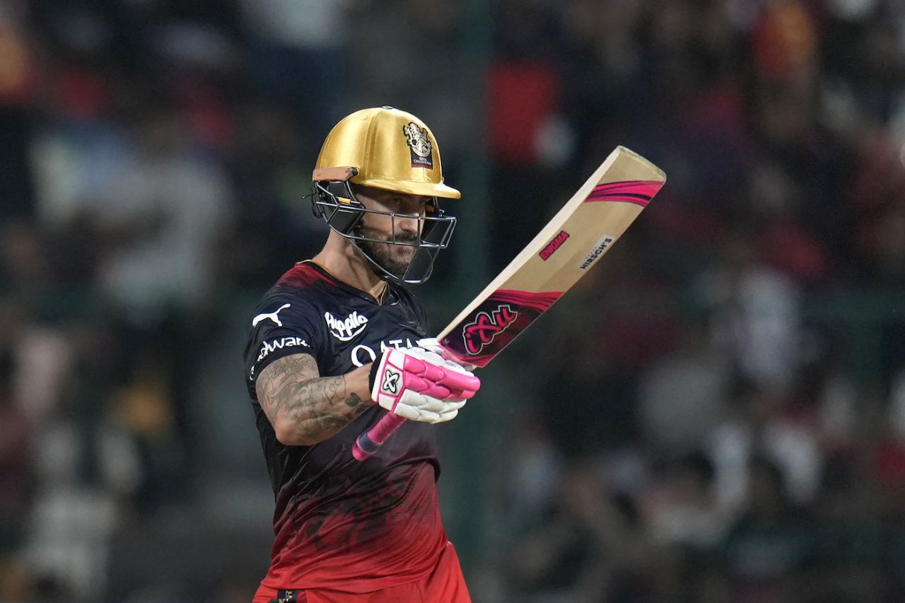 Faf du Plessis picked up speed after a slow start to get to a 35-ball fifty, Royal Challengers Bangalore vs Lucknow Super Giants, IPL 2023, Bengaluru, April 10, 2023