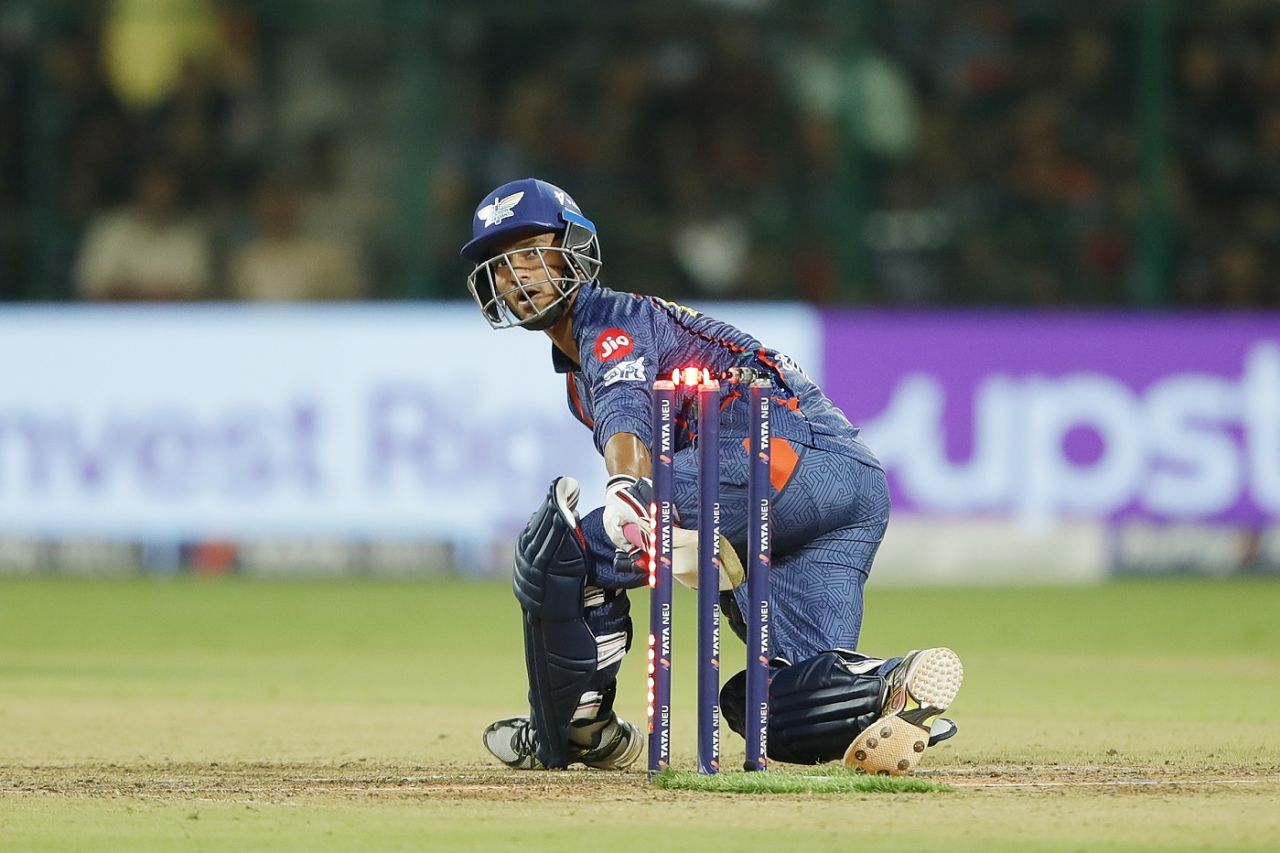 Ayush Badoni paddled the ball over the fine-leg boundary but got hit wicket in the process, Royal Challengers Bangalore vs Lucknow Super Giants, IPL 2023, Bengaluru, April 10, 2023