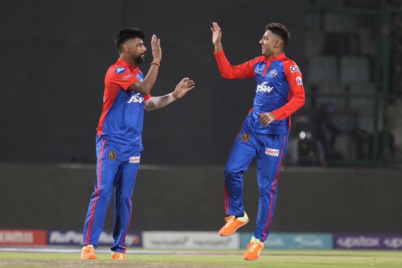 Lalit Yadav and Yash Dhull celebrate a wicket, Delhi Capitals vs Mumbai Indians, IPL 2023, Delhi, April 11, 2023