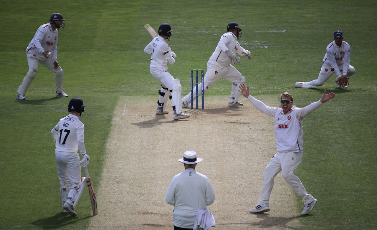 Simon Harmer pinned Tom Hartley lbw on the reverse sweep, Essex vs Lancashire, LV= County Championship, Chelmsford, April 13, 2023