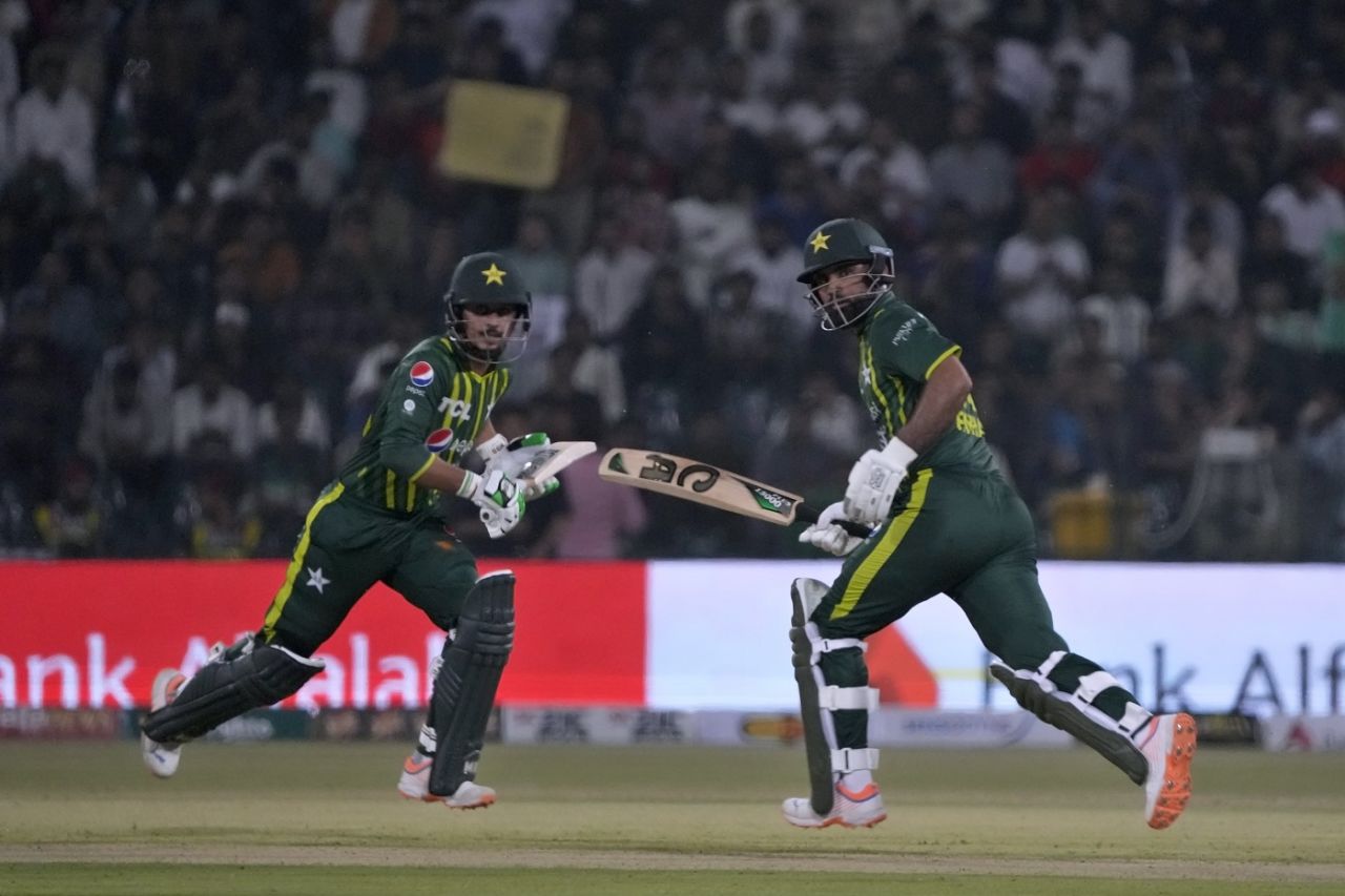Saim Ayub and Fakhar Zaman added 79 runs off 43 balls for the third wicket, Pakistan vs New Zealand, 1st T20I, Lahore, April 14, 2023