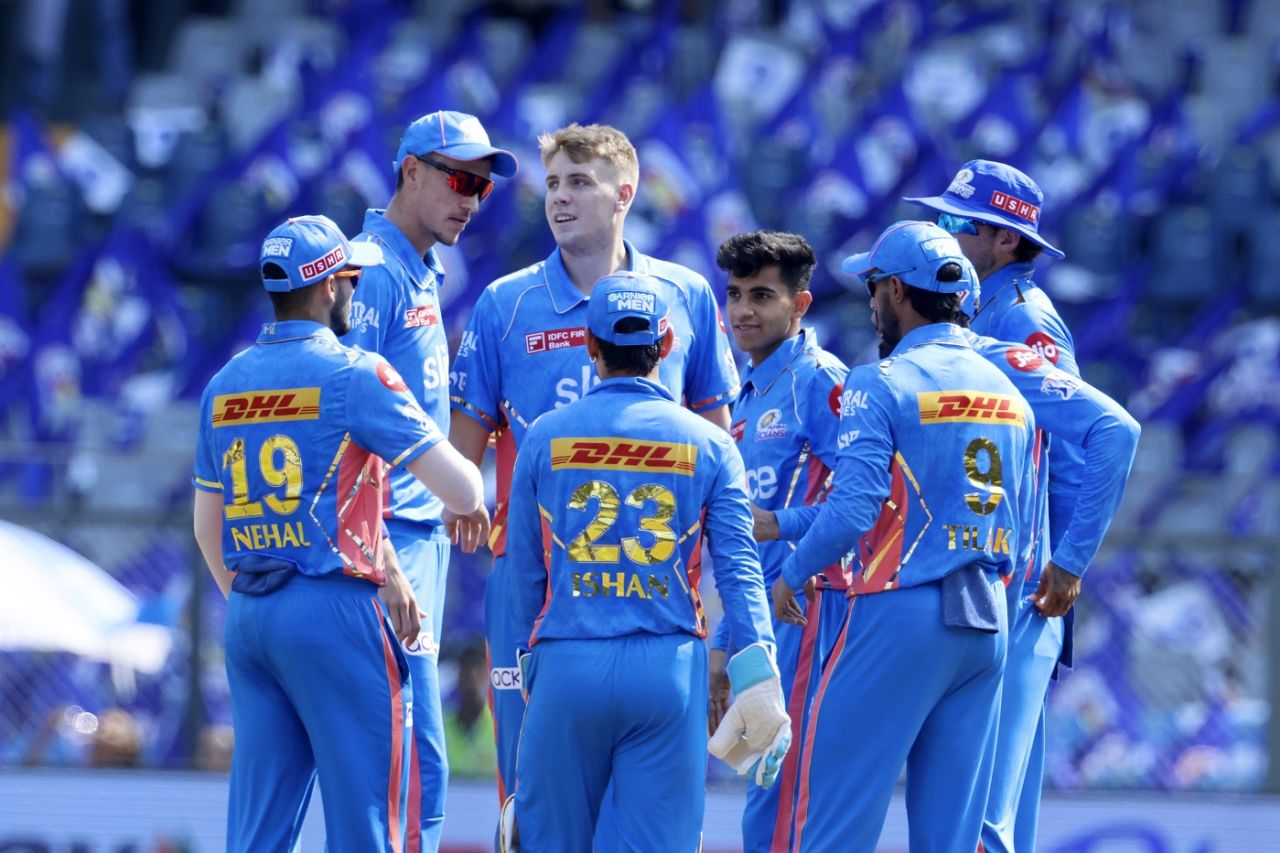 Cameron Green struck in his first over to remove Narayan Jagadeesan for a duck, Mumbai Indians vs Kolkata Knight Riders, IPL 2023, Mumbai, April 16, 2023
