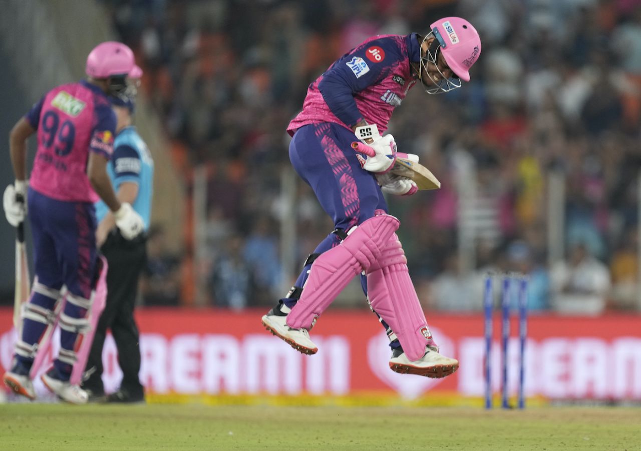 Shimron Hetmyer leaps in excitement, Gujarat Titans vs Rajasthan Royals, IPL 2023, Ahmedabad, April 16, 2023