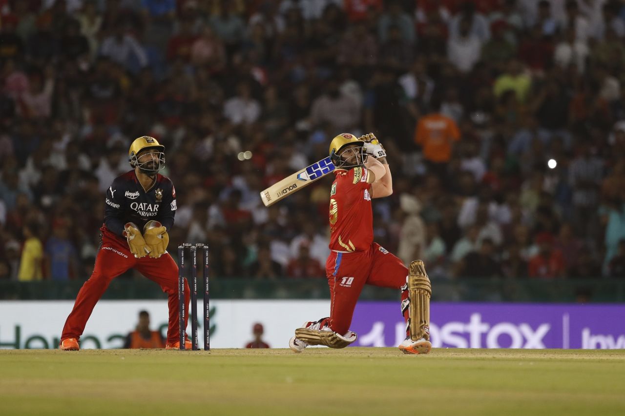 Jitesh Sharma smacks one down the ground, Punjab Kings vs Royal Challengers Bangalore, IPL 2023, Mohali, April 20, 2023