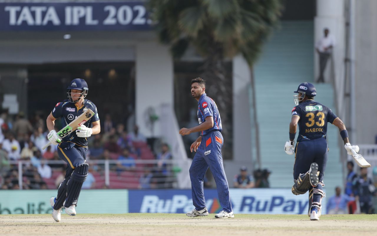 Hardik Pandya and David Miller run as Avesh Khan watches on, Lucknow Super Giants vs Gujarat Titans, IPL 2023, Lucknow, April 22, 2023