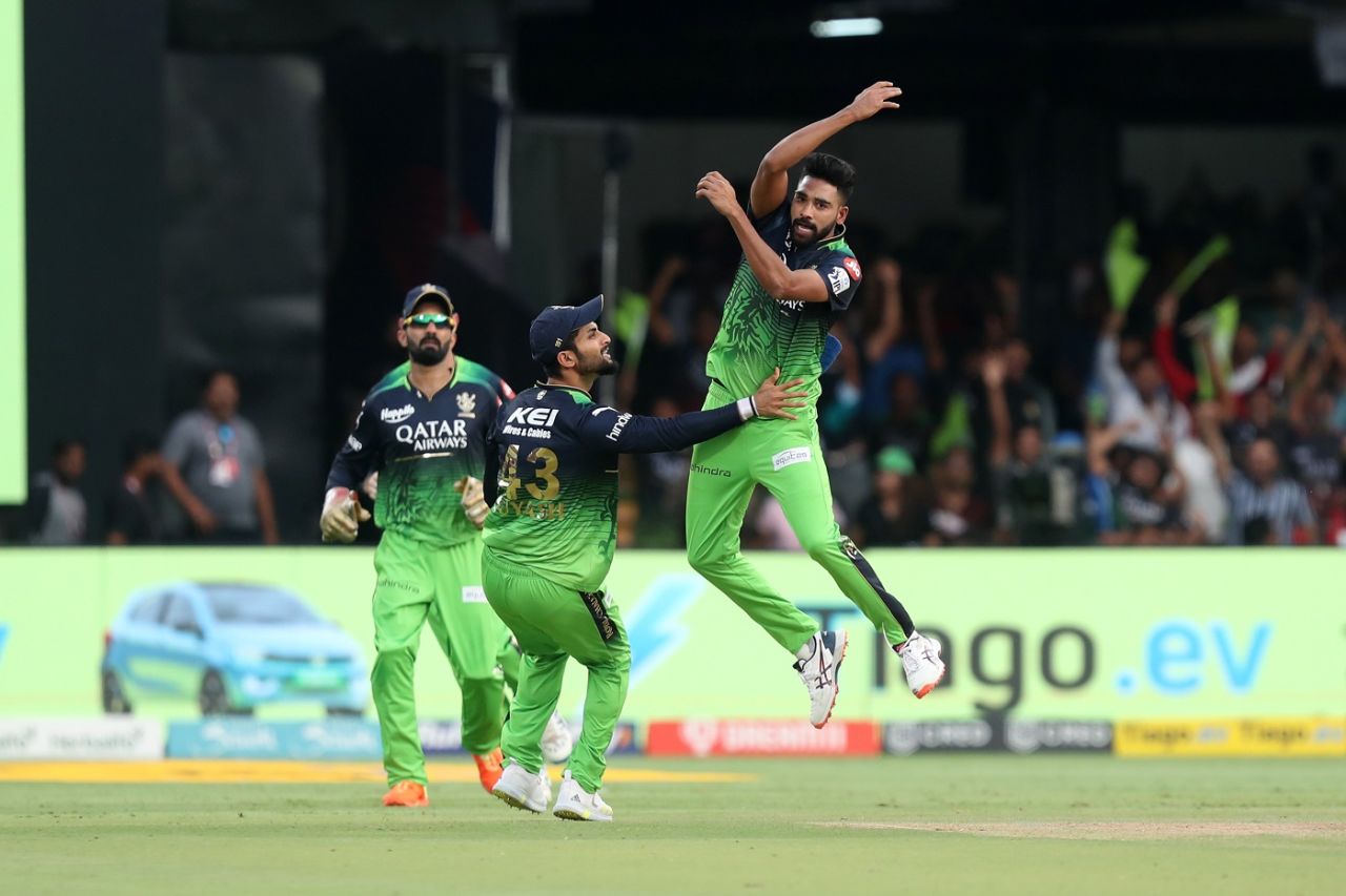 Mohammed Siraj with his trademark celebration after dismissing Jos Buttler, Royal Challengers Bangalore vs Rajasthan Royals, IPL 2023, Bengaluru, April 23, 2023