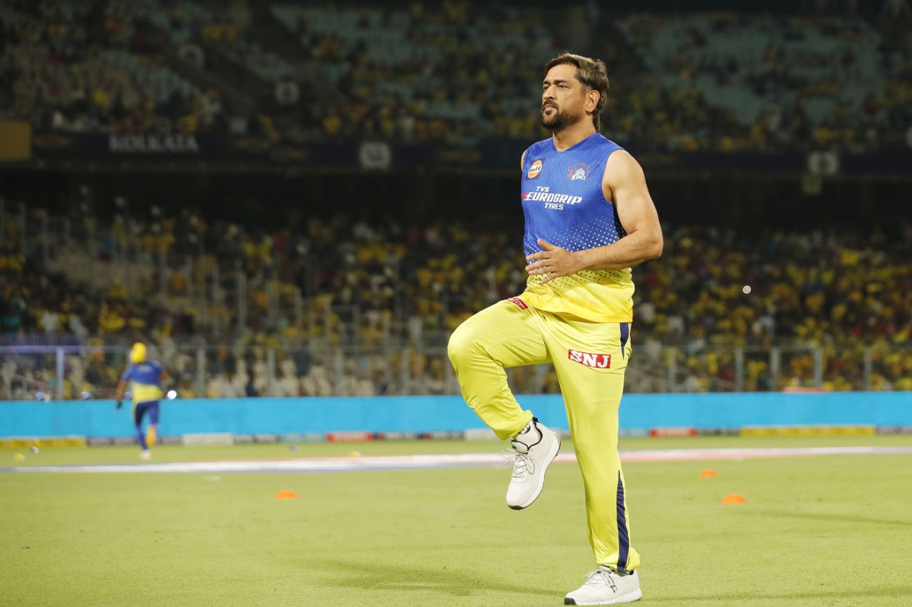 MS Dhoni warms up at Eden Gardens, Kolkata Knight Riders vs Chennai Super Kings, IPL 2023, Kolkata, April 23, 2023