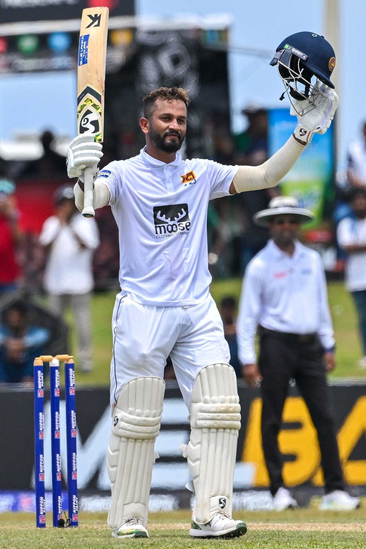 Dimuth Karunaratne celebrates his hundred, Sri Lanka vs Ireland, 2nd Test, Day 3, Galle, April 26, 2023