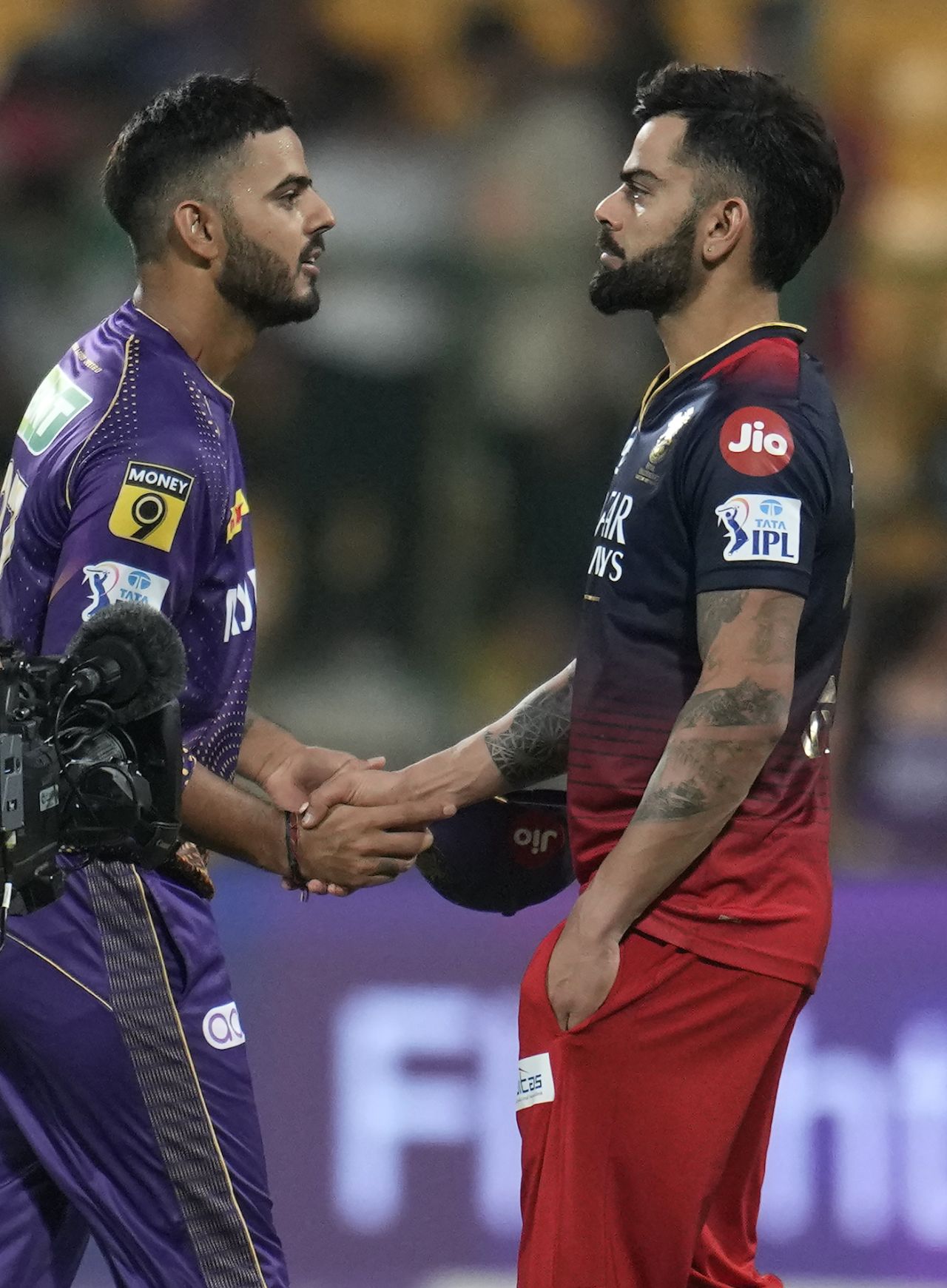 Nitish Rana and Virat Kohli catch up at the end of the match, Royal Challengers Bangalore vs Kolkata Knight Riders, IPL 2023, Bengaluru, April 26, 2023
