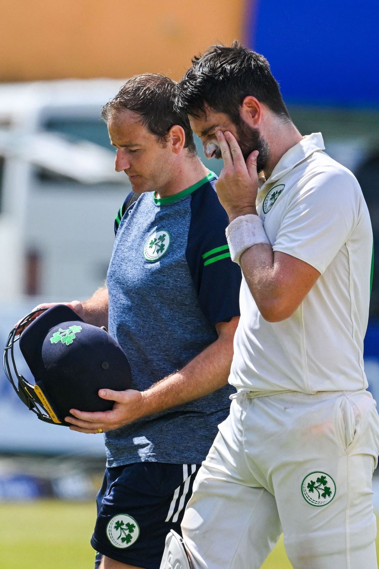 Andy Balbirnie walks off looking distinctly uncomfortable after being hit by a bouncer, Sri Lanka vs Ireland, 2nd Test, Galle, 5th day, April 28, 2023