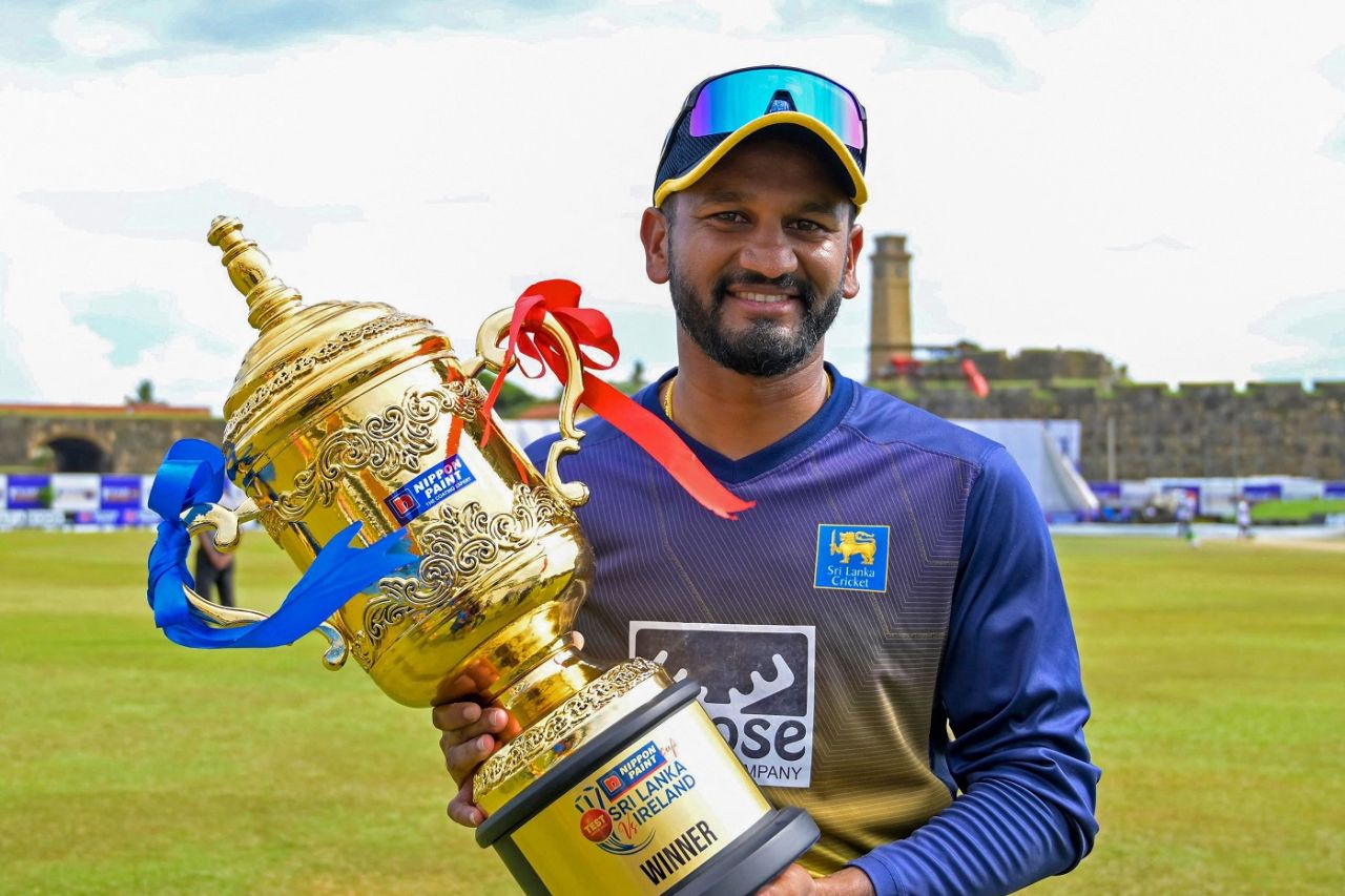 Dimuth Karunaratne poses with the trophy, Sri Lanka vs Ireland, 2nd Test, Galle, 5th day, April 28, 2023
