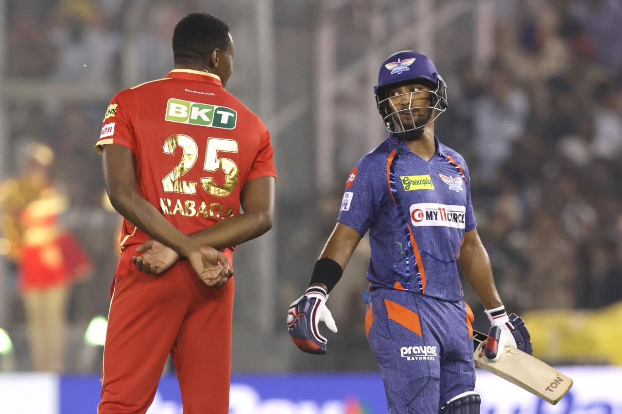 Nicholas Pooran has a word with Kagiso Rabada, Punjab Kings vs Lucknow Super Giants, IPL, Mohali, April 28, 2023