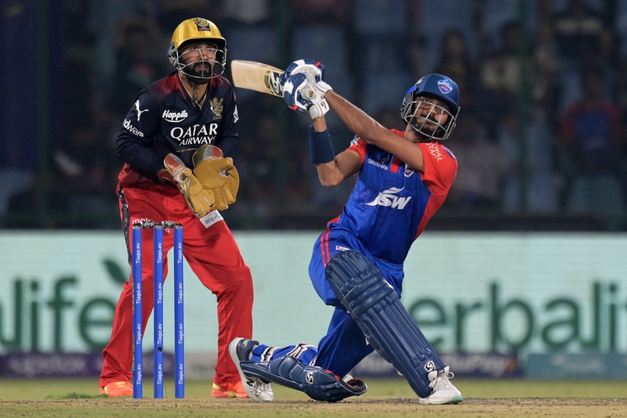 Axar Patel hit his first ball for a six, Delhi Capitals vs Royal Challengers Bangalore, IPL 2023, Delhi, May 6, 2023