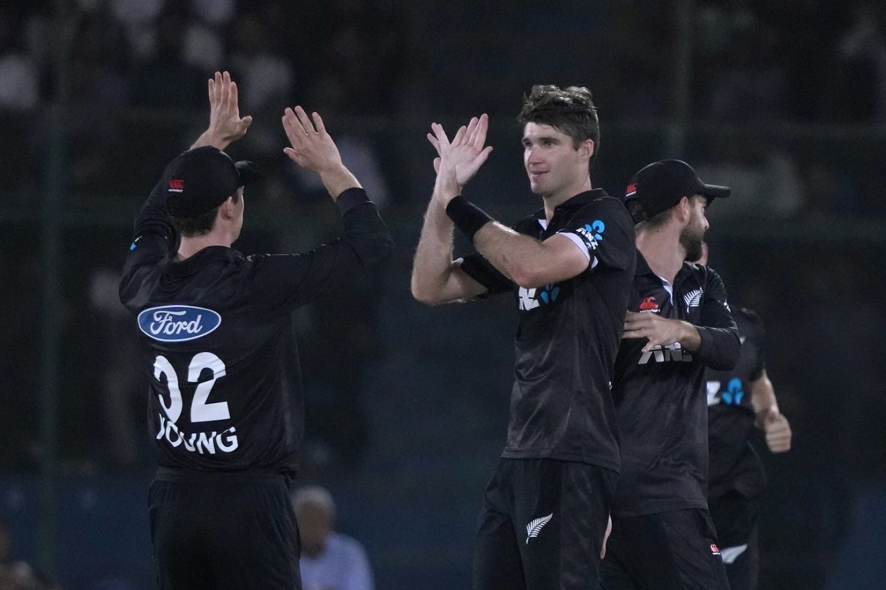 Henry Shipley struck off his first ball to dismiss Babar Azam, Pakistan vs New Zealand, 5th ODI, Karachi, May 7 2023