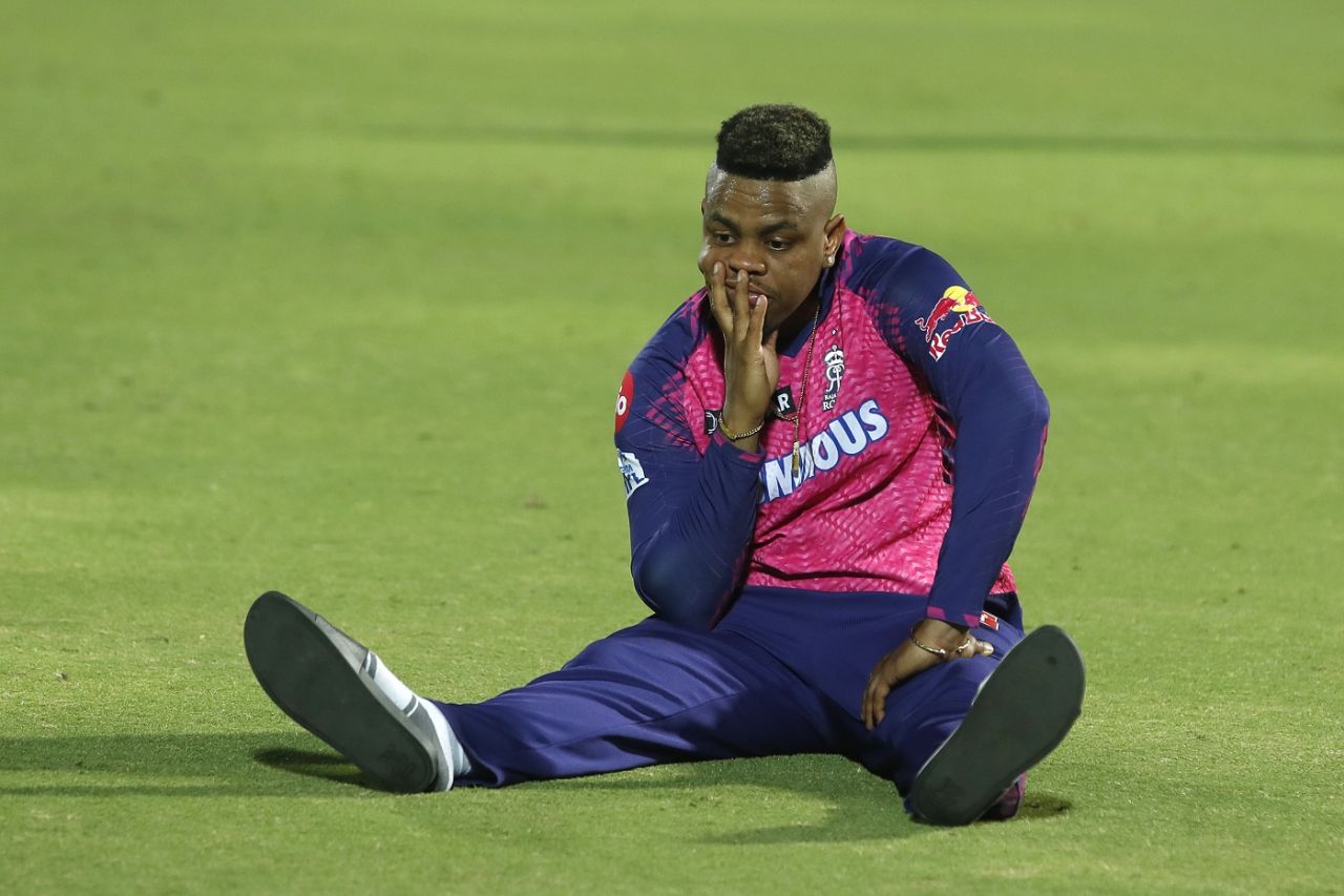Shimron Hetmyer wears a dejected look after the final-ball drama, Rajasthan Royals vs Sunrisers Hyderabad, IPL 2023, Jaipur, May 7, 2023