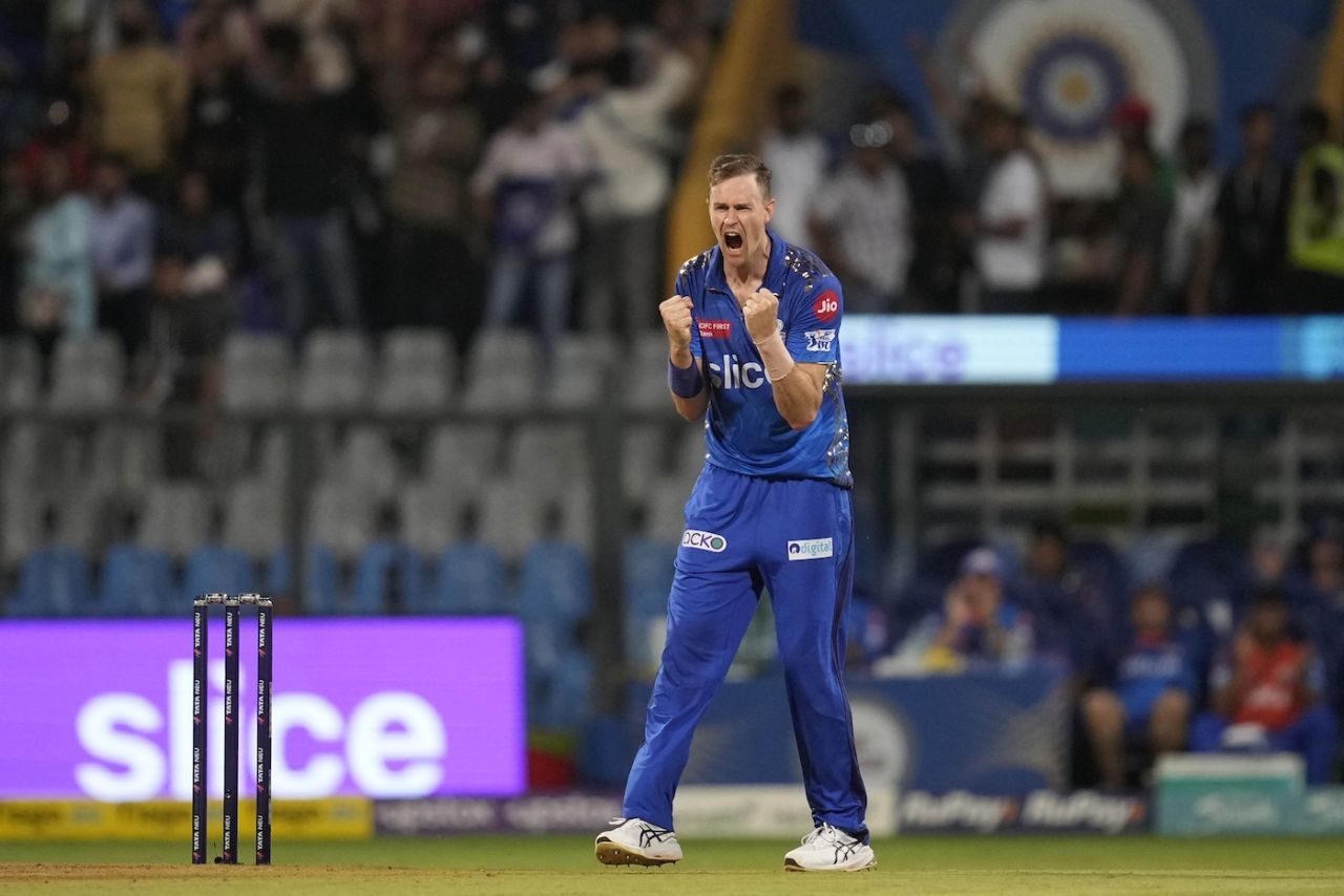 Jason Behrendorff struck twice in the powerplay, Mumbai Indians vs Royal Challengers Bangalore, IPL 2023, Mumbai, May 9, 2023
