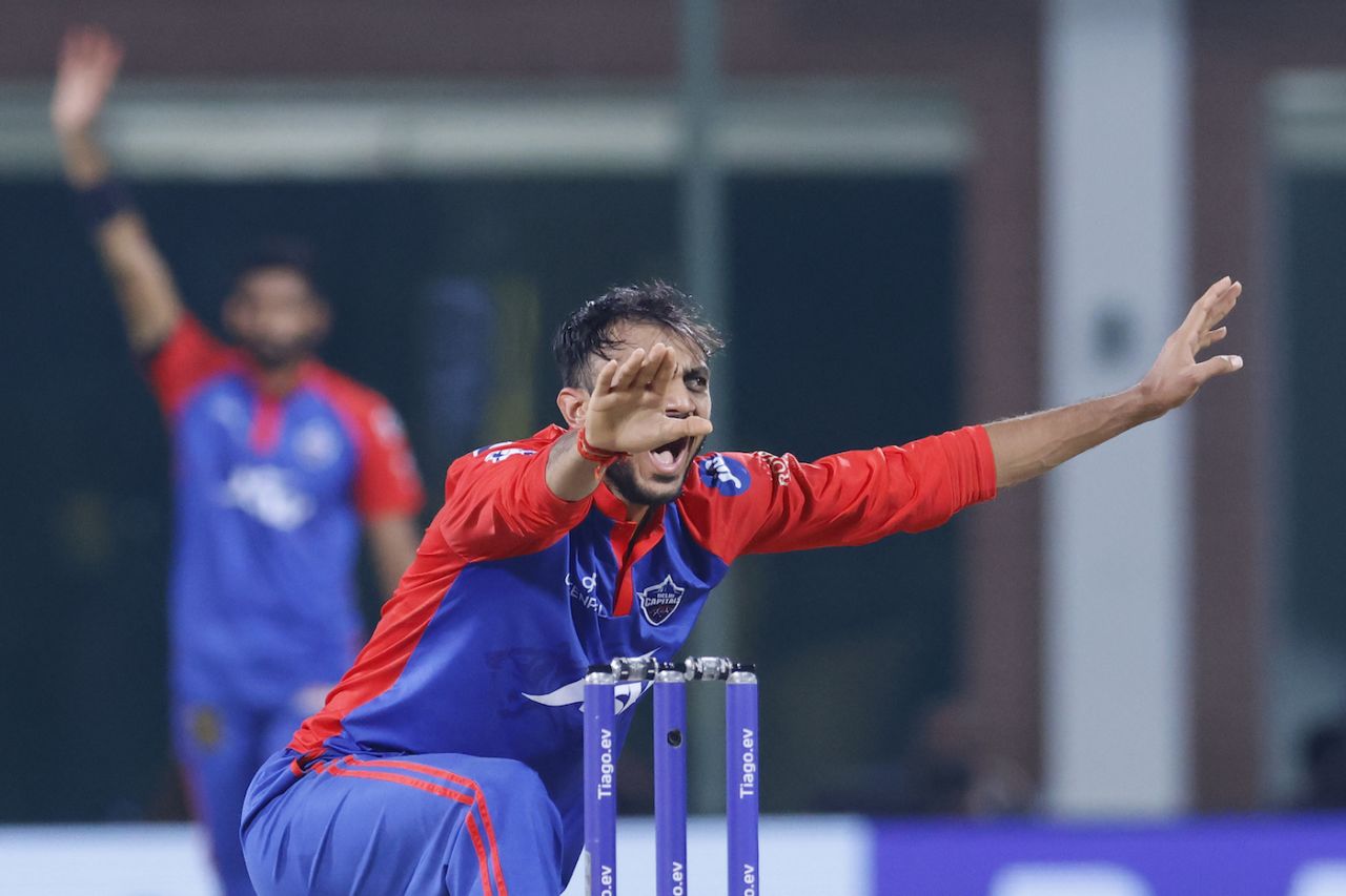 Axar Patel got rid of Devon Conway with his first ball, Chennai Super Kings vs Delhi Capitals, IPL 2023, Chennai, May 10, 2023