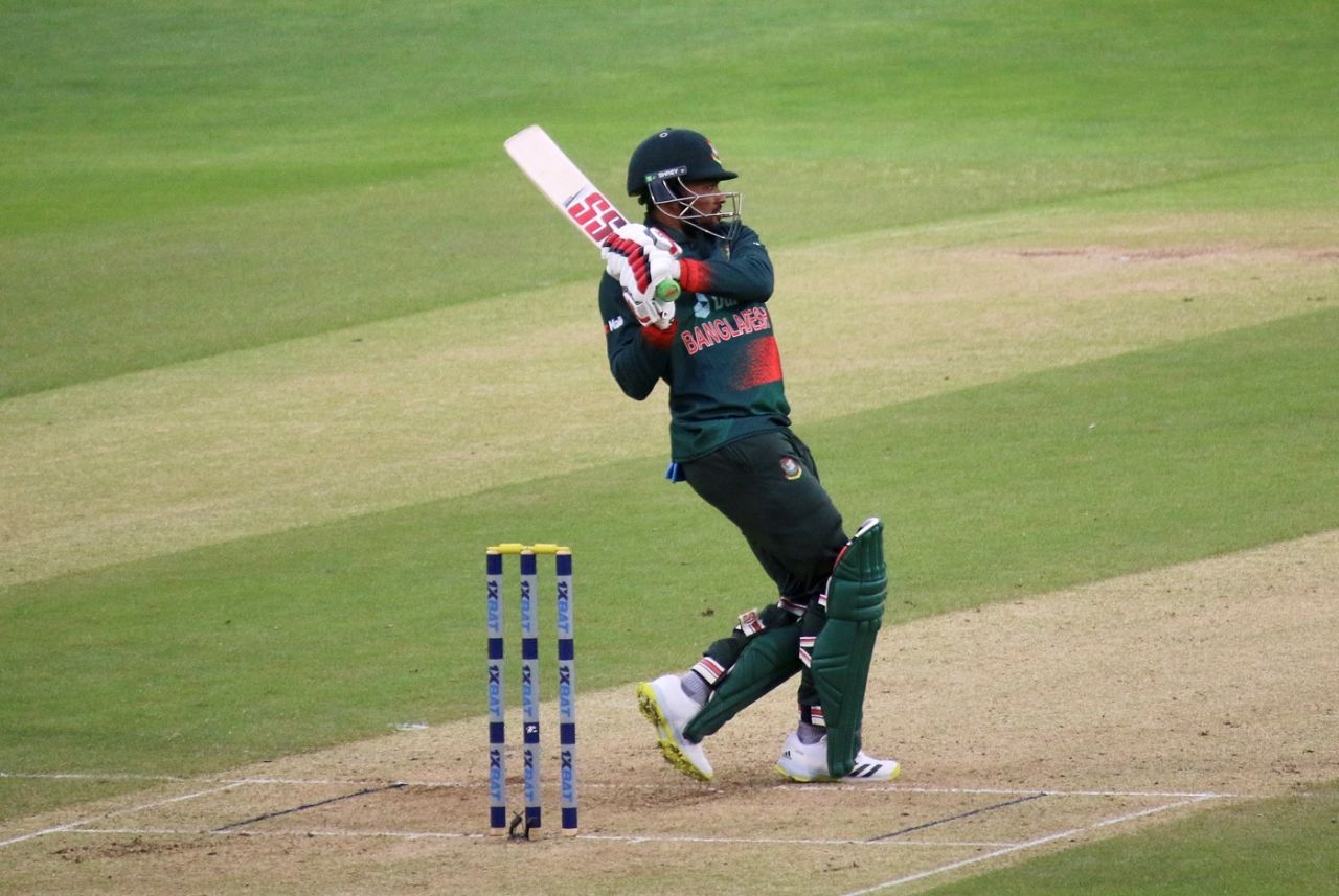 Najmul Hossain Shanto pulls one, Ireland vs Bangladesh, 2nd ODI, Chelmsford, May 12, 2023