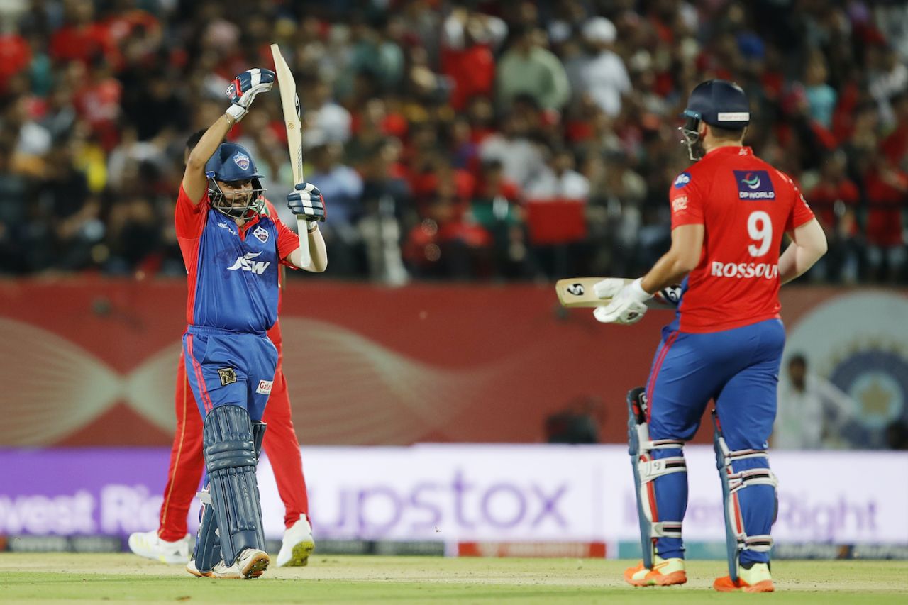 Prithvi Shaw does a bat-five to appreciate Rilee Rossouw, Punjab Kings vs Delhi Capitals, IPL 2023, Dharamsala, May 17, 2023