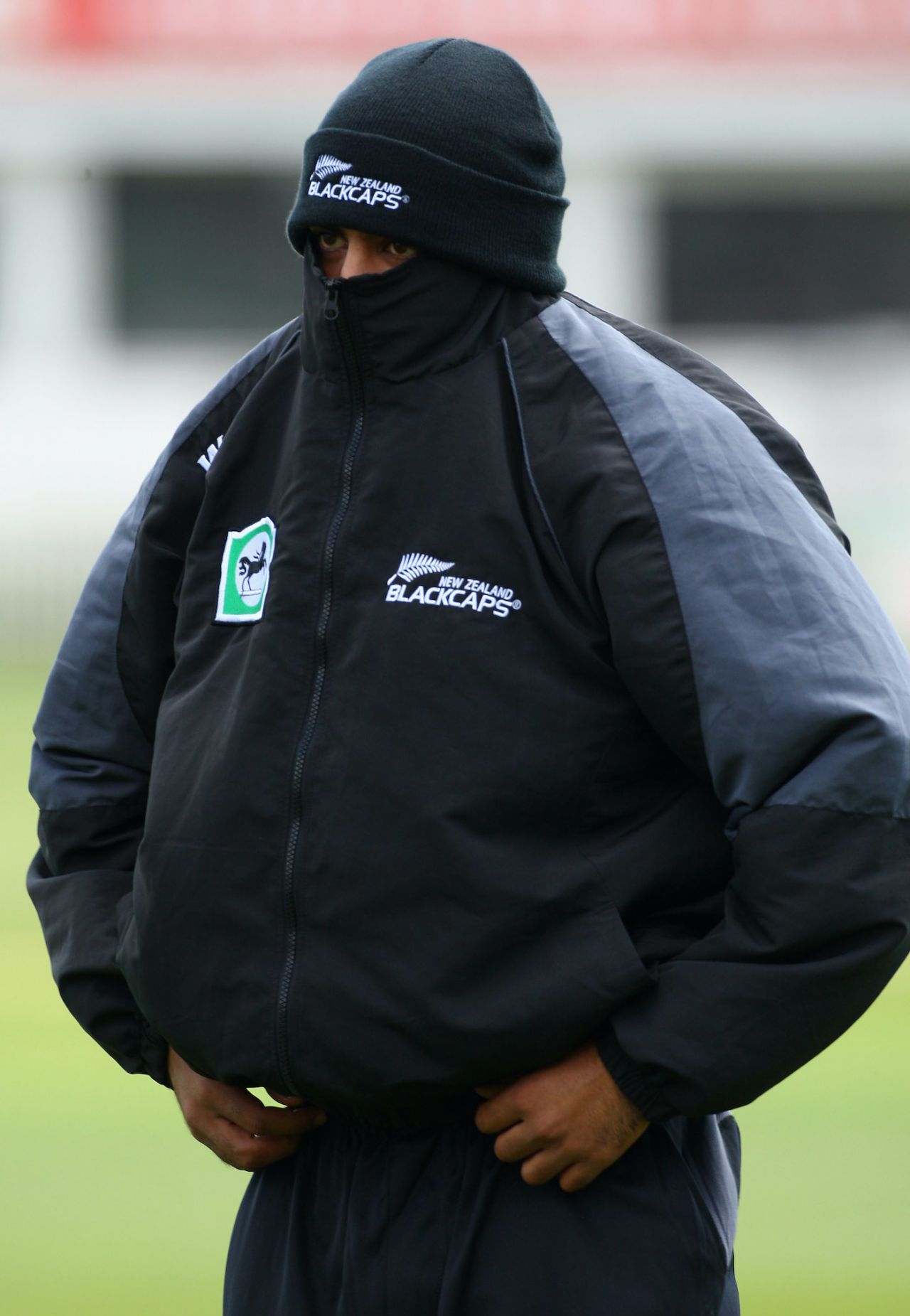 Jeetan Patel stays warm, second day, tour match, Kent vs New Zealand, St Lawrence ground, Canterbury, April 29, 2008