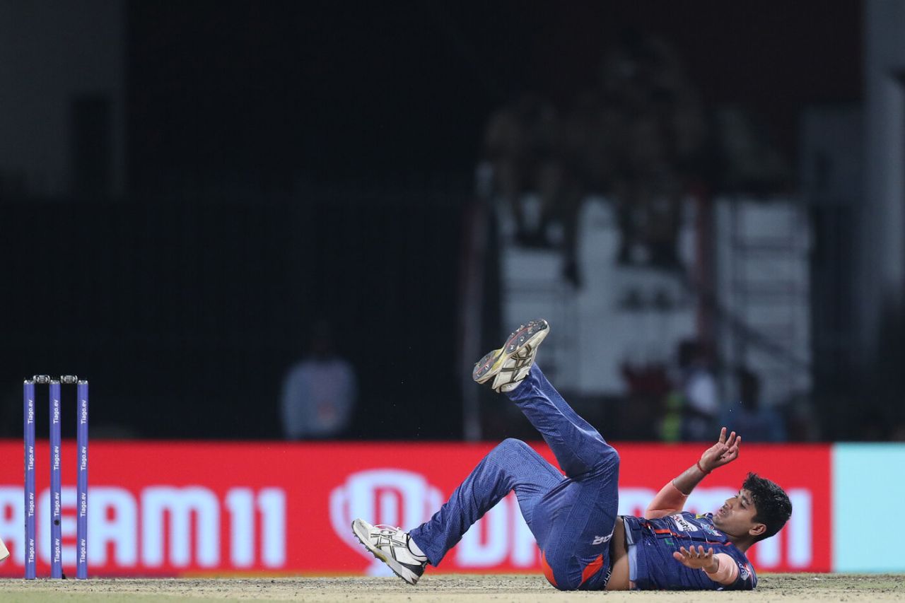Yash Thakur took a tumble in his follow-through, Lucknow Super Giants vs Mumbai Indians, IPL 2023, Eliminator, May 24, 2023
